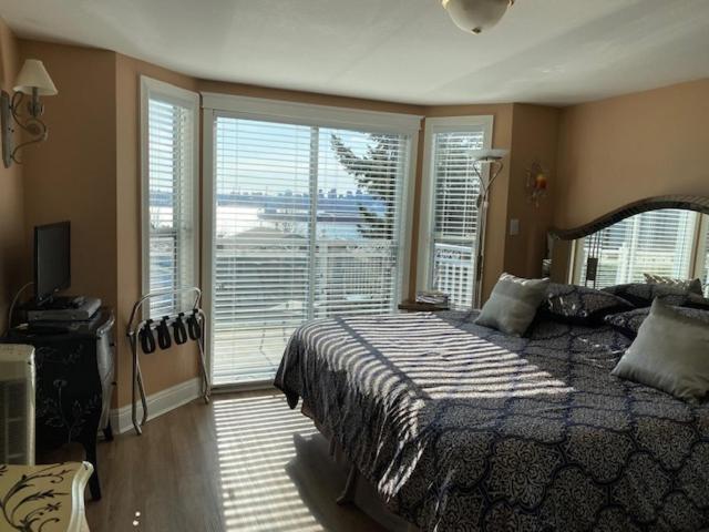 Bed & Breakfast Ocean Breeze Executive North Vancouver